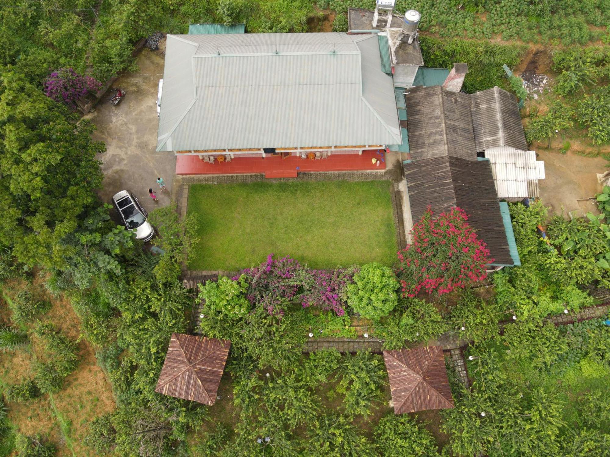So H'Mong Homestay Бакха Экстерьер фото