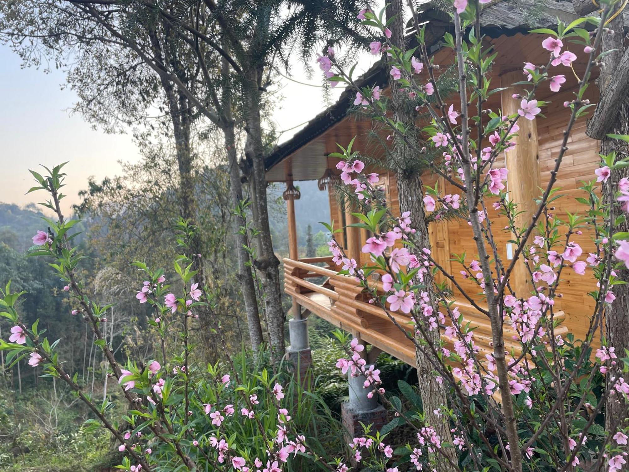 So H'Mong Homestay Бакха Экстерьер фото