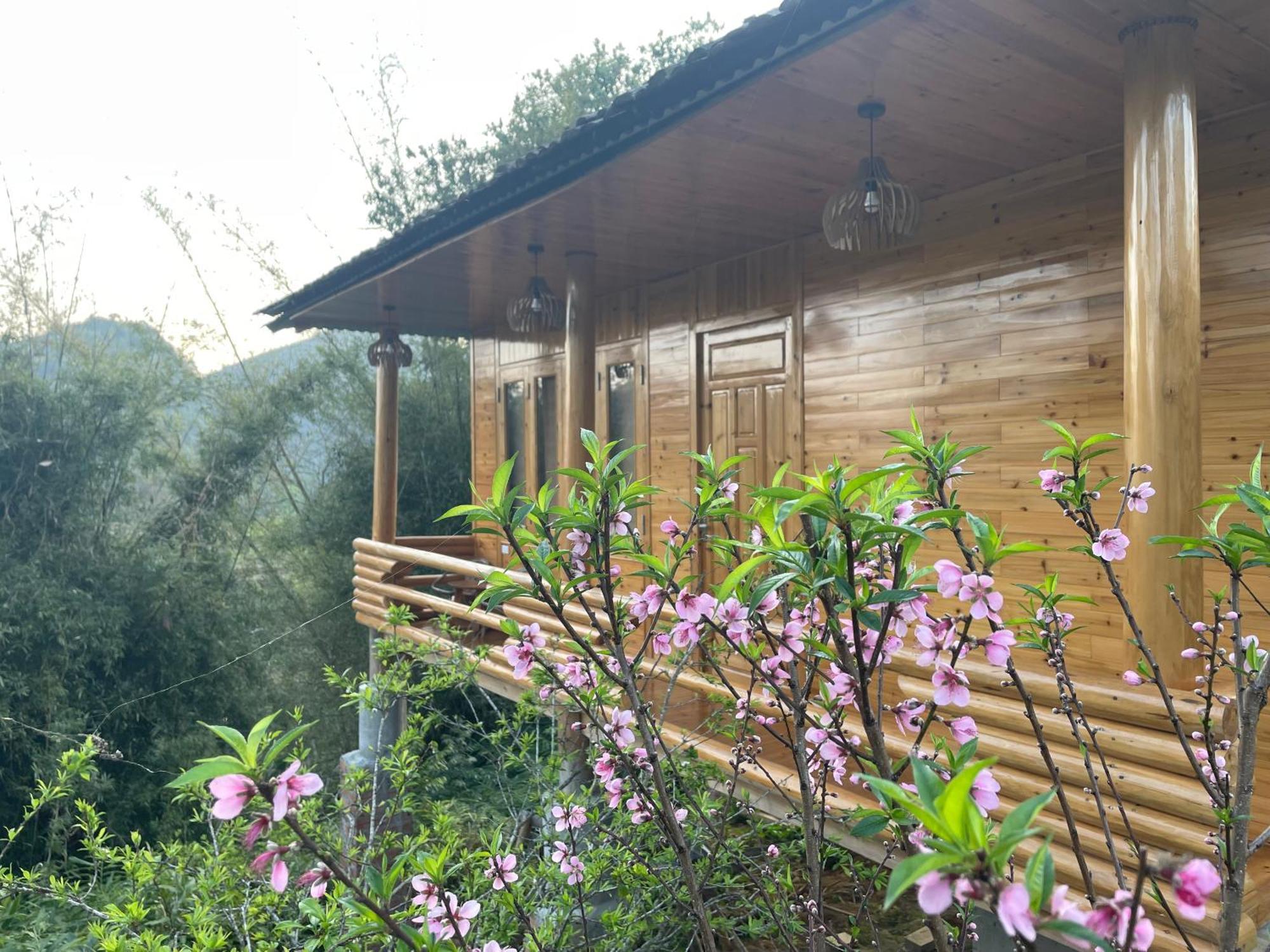 So H'Mong Homestay Бакха Экстерьер фото