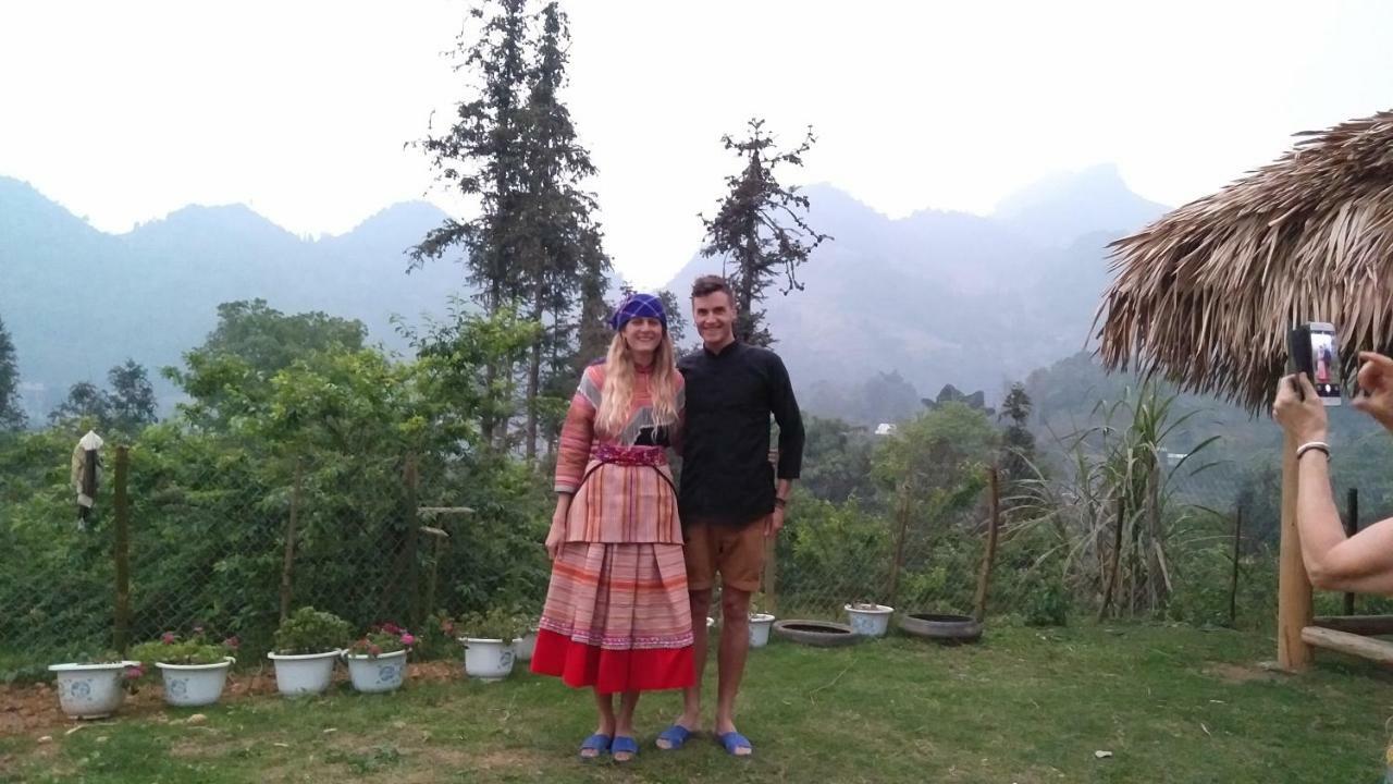So H'Mong Homestay Бакха Экстерьер фото
