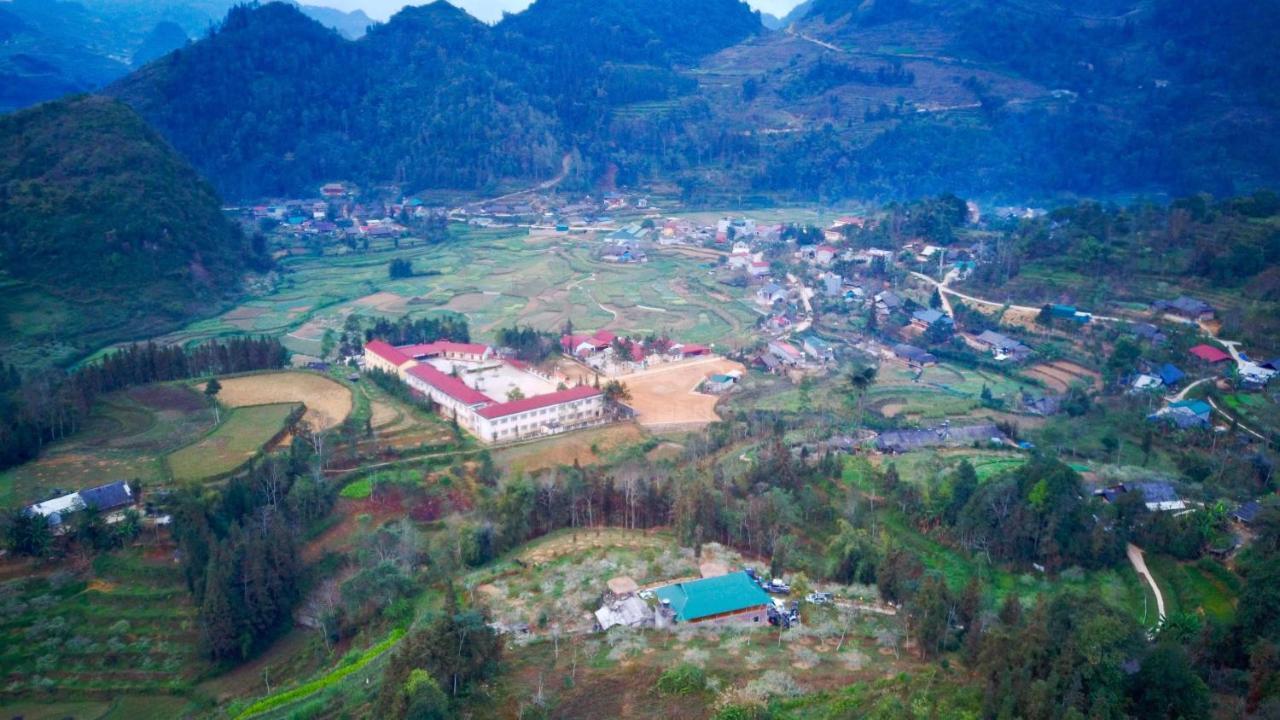 So H'Mong Homestay Бакха Экстерьер фото